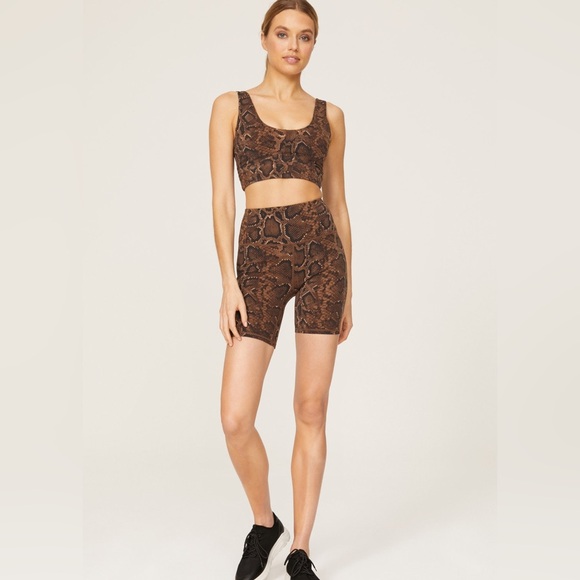 Varley Pants - VARLEY Python Let's Go Short Brown Size Small